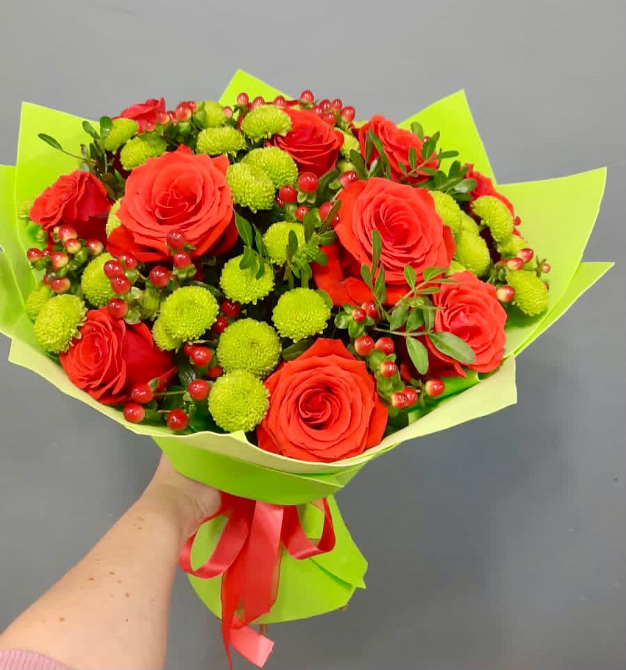 Букет цветов из: Хризантемы и Розы в Песках Воронежской области