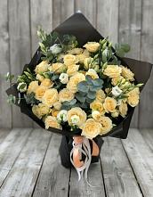 Букет цветов из:  Розы и Лизиантусы в Песках Воронежской области