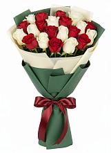 Букет Микс из красных и белых роз #REPLACE_PRED# Песках Воронежской области