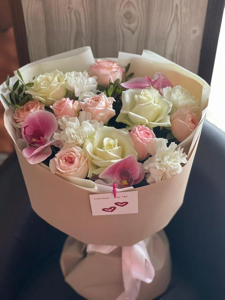 Букет цветов из: Орхидеи, Розы и Гвоздики в Песках Воронежской области