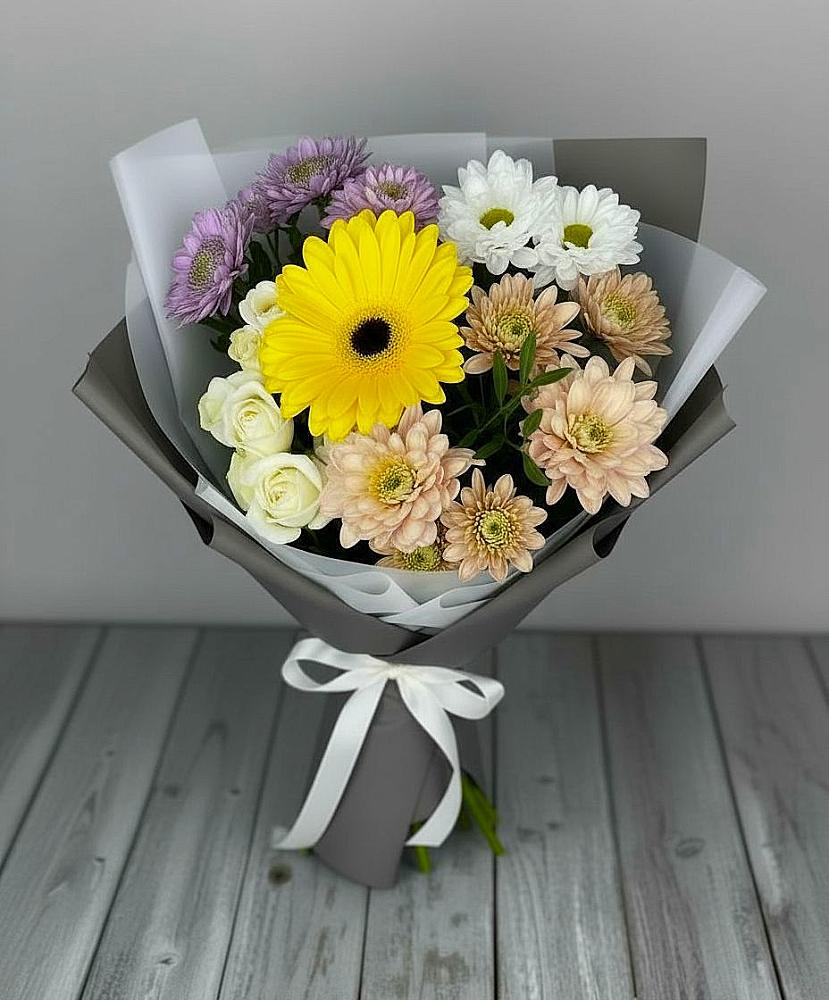 Букет цветов из: Розы, Герберы и Хризантемы в Песках Воронежской области
