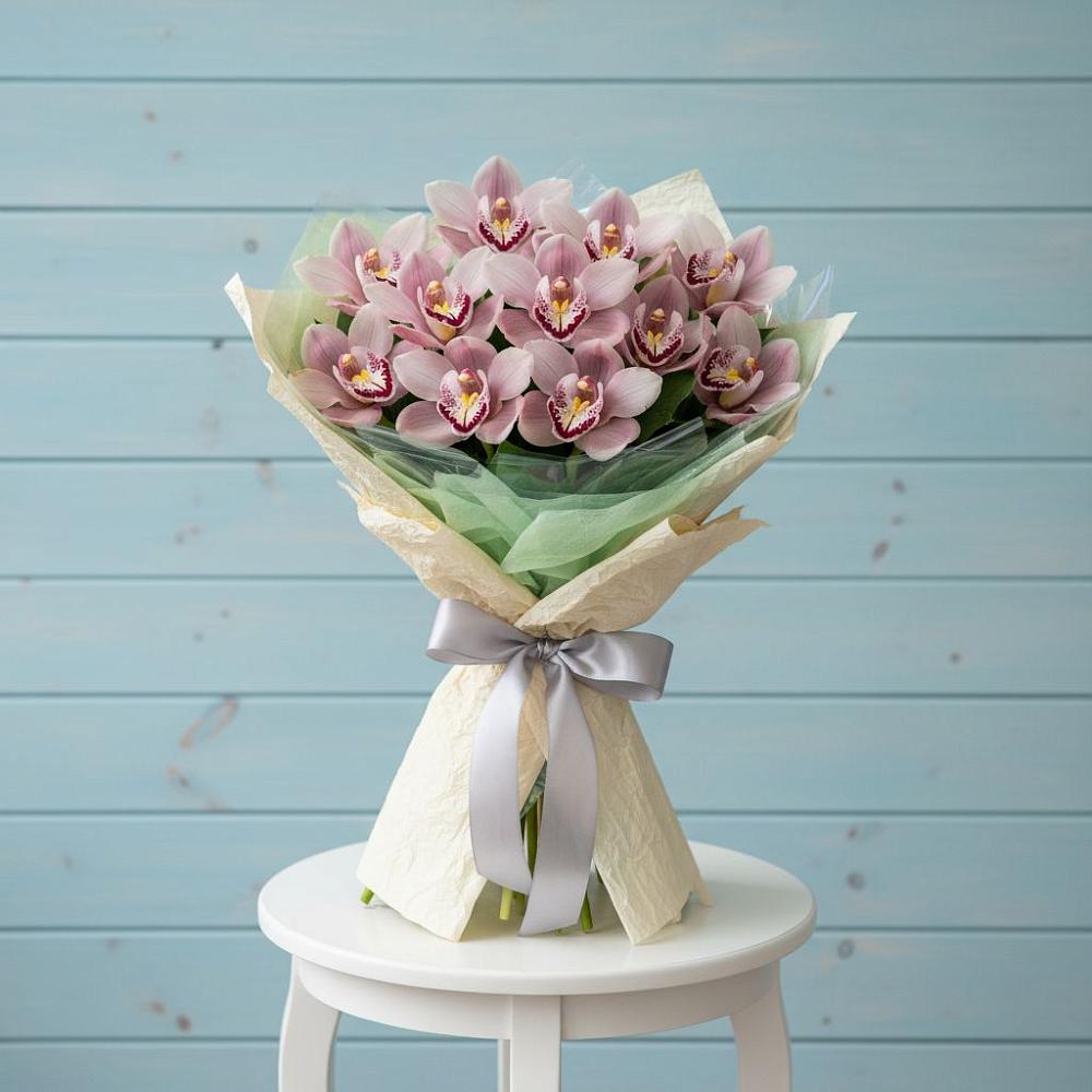 Букет цветов из: Орхидеи и Розы в Песках Воронежской области