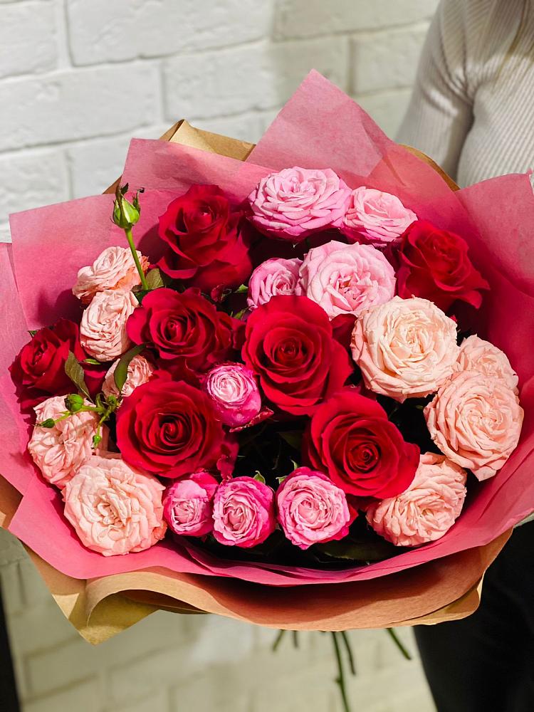 Букет цветов из: Розы в Песках Воронежской области