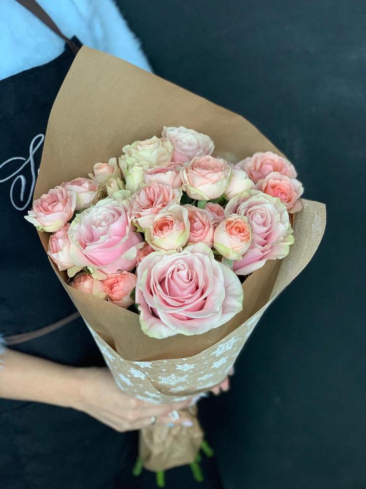 Букет цветов из: Хризантемы и Розы в Песках Воронежской области