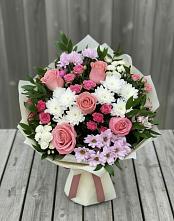 Букет цветов из:  Альстромерии, Гвоздики, Розы и Хризантемы в Песках Воронежской области
