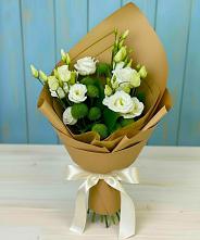 Букет цветов из:  Хризантемы и Лизиантусы #REPLACE_PRED# Песках Воронежской области